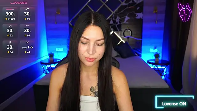 Snapshot of EliseVelour chatting on November 22, 2025, 1:54 pm EliseVelour online show from November 22, 2025, 1:54 pm