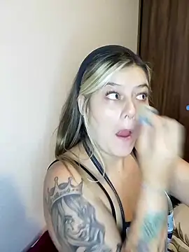 Snapshot of Fernandar2025 chatting on October 11, 2025, 1:16 am Fernandar2025 online show from October 11, 2025, 1:16 am