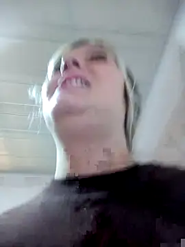 Snapshot of Fernandar2025 chatting on October 13, 2025, 4:18 pm Fernandar2025 online show from October 13, 2025, 4:18 pm