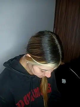 Snapshot of Fernandar2025 chatting on October 14, 2025, 9:04 pm Fernandar2025 online show from October 14, 2025, 9:04 pm