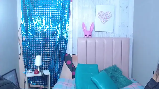 Snapshot of Cary_Addisson chatting on September 24, 2025, 1:03 pm Cary Addisson online show from September 24, 2025, 1:03 pm