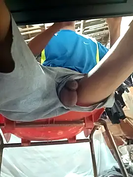 elvergonyestrella online show from November 20, 2025, 1:33 pm