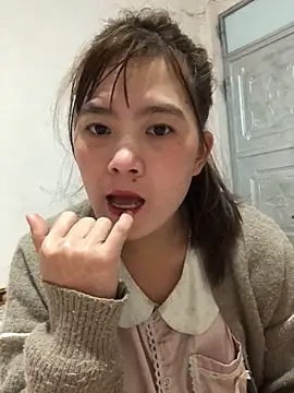 Maymay97 online show from December 17, 2025, 12:00 pm