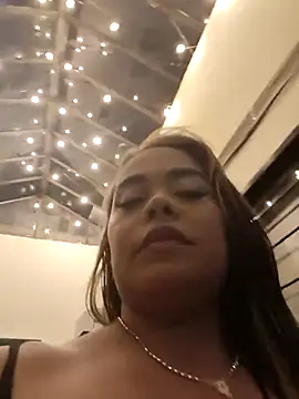 EmilyDuran  online show from November 5, 2025, 12:10 am