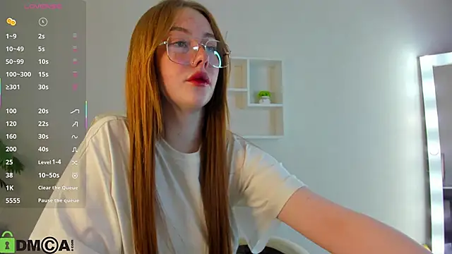 Roxy Sunnny online show from October 19, 2025, 9:21 am