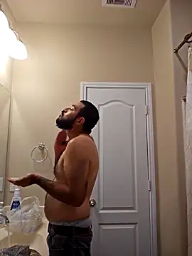 Snapshot of Lb228w chatting on October 30, 2025, 2:24 am Lb228w online show from October 30, 2025, 2:24 am