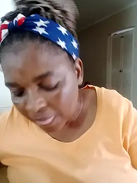 Love-Racheal75 online show from November 28, 2025, 3:25 pm