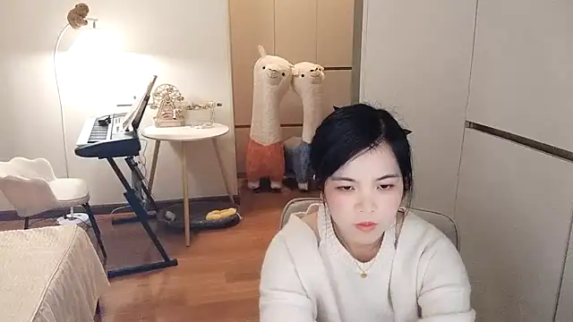 Snapshot of XiaoAnQi chatting on November 18, 2025, 12:42 pm XiaoAnQi online show from November 18, 2025, 12:42 pm