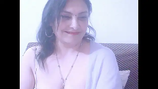 Snapshot of Indiansweetness77 chatting on September 14, 2025, 2:49 pm Indiansweetness77 online show from September 14, 2025, 2:49 pm