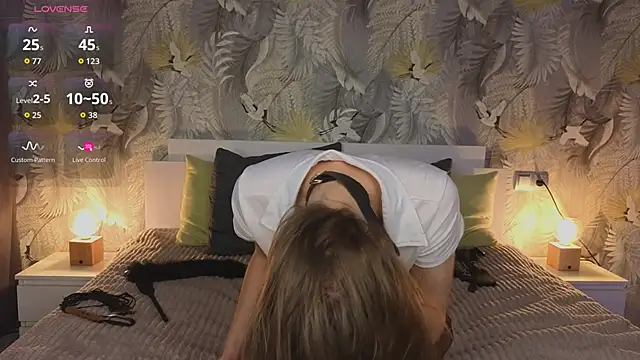 EllieSugar online show from October 21, 2025, 3:40 am