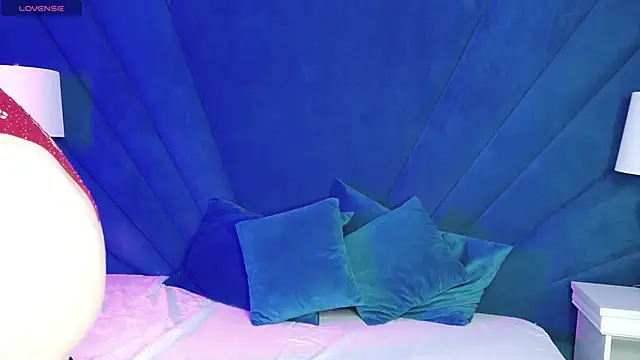 Snapshot of Evelisse chatting on December 2, 2025, 5:13 am Evelisse online show from December 2, 2025, 5:13 am