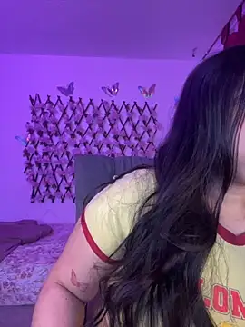 Dominic Schmit01 online show from October 28, 2025, 11:29 pm