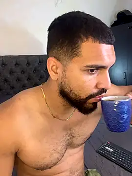 Snapshot of vincentjaxon chatting on September 9, 2025, 12:15 pm vincentjaxon online show from September 9, 2025, 12:15 pm