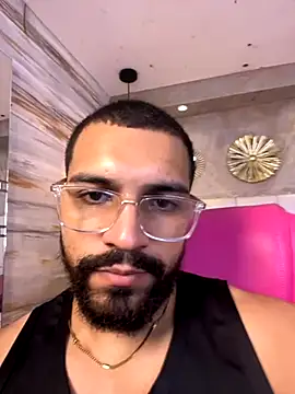 Snapshot of vincentjaxon chatting on September 24, 2025, 12:52 pm vincentjaxon online show from September 24, 2025, 12:52 pm