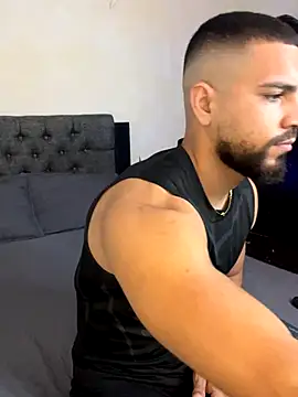 Snapshot of vincentjaxon chatting on September 30, 2025, 11:37 am vincentjaxon online show from September 30, 2025, 11:37 am