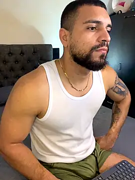 Snapshot of vincentjaxon chatting on October 10, 2025, 12:15 pm vincentjaxon online show from October 10, 2025, 12:15 pm