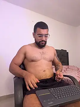 Snapshot of vincentjaxon chatting on November 3, 2025, 10:49 am vincentjaxon online show from November 3, 2025, 10:49 am