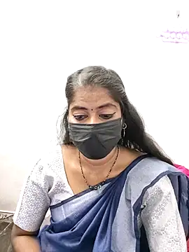 Snapshot of tamil_Sigappu_Roja chatting on November 18, 2025, 12:49 am tamil Sigappu Roja online show from November 18, 2025, 12:49 am