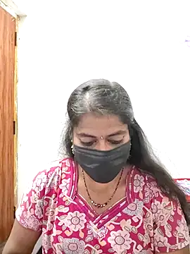 Snapshot of tamil_Sigappu_Roja chatting on December 2, 2025, 12:43 pm tamil Sigappu Roja online show from December 2, 2025, 12:43 pm