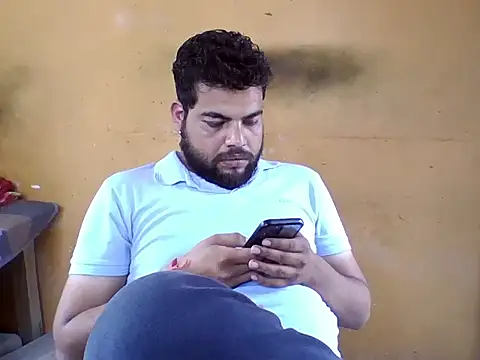 Snapshot of aadfgh11 chatting on October 31, 2025, 8:48 am aadfgh11 online show from October 31, 2025, 8:48 am