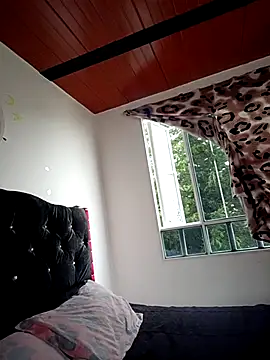 Snapshot of Isa_Acosta chatting on October 16, 2025, 3:57 pm Isa Acosta online show from October 16, 2025, 3:57 pm