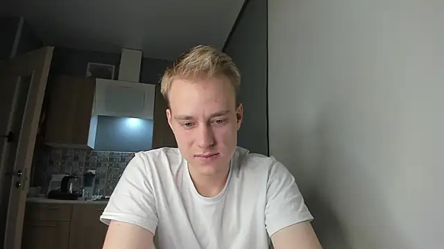 Snapshot of Kevin_Young_Cat chatting on September 21, 2025, 8:21 pm Kevin Young Cat online show from September 21, 2025, 8:21 pm