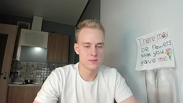 Snapshot of Kevin_Young_Cat chatting on October 8, 2025, 4:48 pm Kevin Young Cat online show from October 8, 2025, 4:48 pm