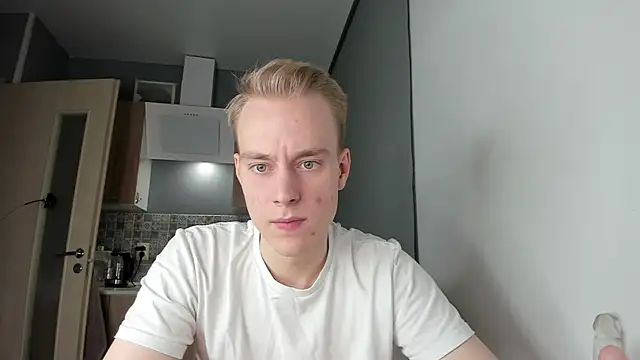 Snapshot of Kevin_Young_Cat chatting on October 27, 2025, 2:43 pm Kevin Young Cat online show from October 27, 2025, 2:43 pm