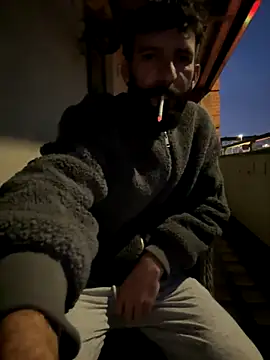 Snapshot of Michel_huge chatting on October 27, 2025, 6:39 am Michel huge online show from October 27, 2025, 6:39 am