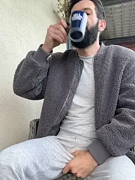 Snapshot of Michel_huge chatting on November 9, 2025, 8:12 am Michel huge online show from November 9, 2025, 8:12 am