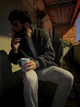 Snapshot of Michel_huge chatting on November 11, 2025, 7:19 am Michel huge online show from November 11, 2025, 7:19 am