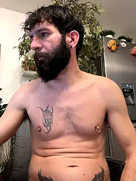 Snapshot of Michel_huge chatting on November 30, 2025, 8:29 am Michel huge online show from November 30, 2025, 8:29 am