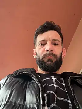 Snapshot of Michel_huge chatting on December 14, 2025, 5:57 am Michel huge online show from December 14, 2025, 5:57 am