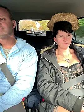 Snapshot of backdoorgalore4you chatting on November 3, 2025, 10:05 am backdoorgalore4you online show from November 3, 2025, 10:05 am