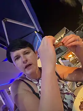 Snapshot of backdoorgalore4you chatting on November 8, 2025, 9:35 pm backdoorgalore4you online show from November 8, 2025, 9:35 pm