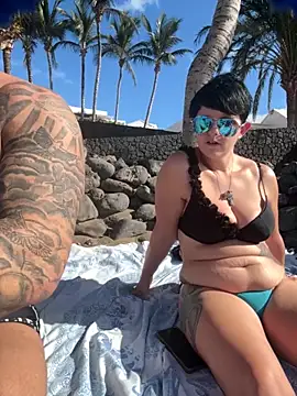 Snapshot of backdoorgalore4you chatting on November 9, 2025, 10:24 am backdoorgalore4you online show from November 9, 2025, 10:24 am