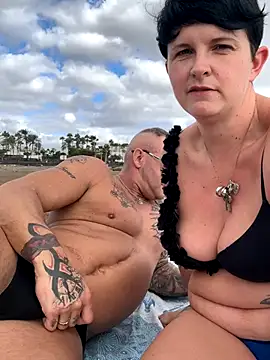 Snapshot of backdoorgalore4you chatting on November 10, 2025, 10:36 am backdoorgalore4you online show from November 10, 2025, 10:36 am