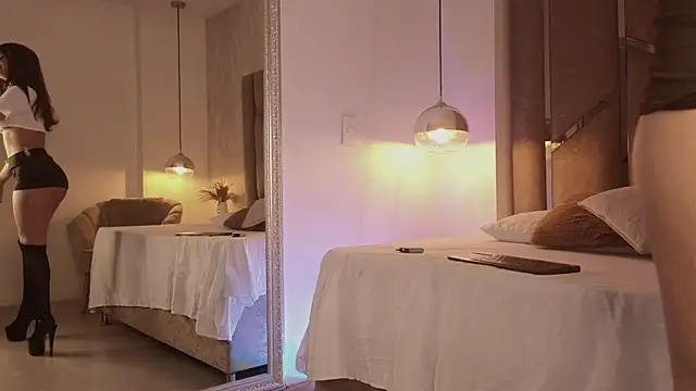 Snapshot of scarlethlux chatting on October 24, 2025, 4:53 am scarlethlux online show from October 24, 2025, 4:53 am