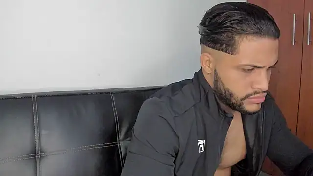 Pier Simons online show from December 4, 2025, 9:07 am