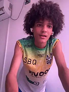 Max Rain online show from October 18, 2025, 5:35 pm