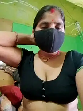 Snapshot of Suhani_cuty chatting on November 3, 2025, 7:53 am Suhani cuty online show from November 3, 2025, 7:53 am