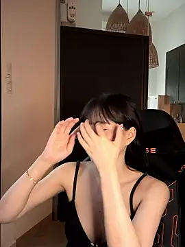  Meimeibaby  online show from October 10, 2025, 7:07 am