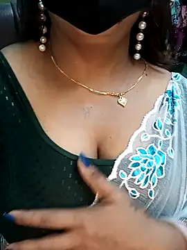 Snapshot of Bhanu-Sharma chatting on November 7, 2025, 3:06 am Bhanu-Sharma online show from November 7, 2025, 3:06 am