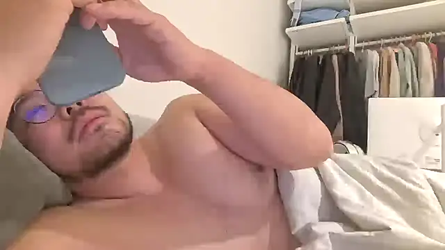 Bytheway0122 online show from October 21, 2025, 12:39 pm