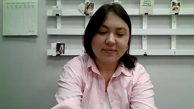 Snapshot of LoveNugget chatting on October 10, 2025, 7:18 am LoveNugget online show from October 10, 2025, 7:18 am