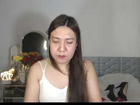 Snapshot of stellahugeX chatting on November 5, 2025, 5:07 am stellahugeX online show from November 5, 2025, 5:07 am