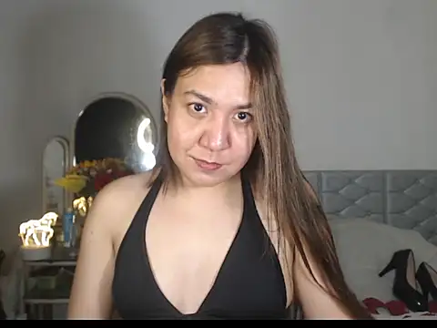 Snapshot of stellahugeX chatting on November 24, 2025, 4:29 pm stellahugeX online show from November 24, 2025, 4:29 pm