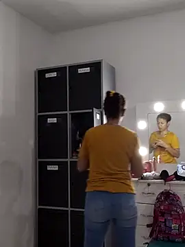 Merybeks online show from October 17, 2025, 10:40 am