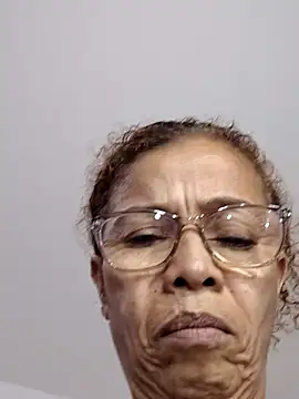 Merybeks online show from October 18, 2025, 9:32 am