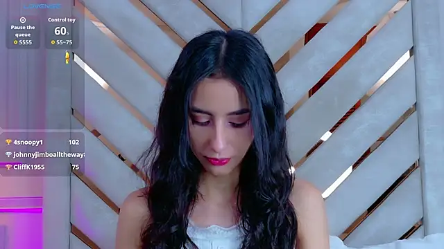 Sarah-Grace online show from November 20, 2025, 2:12 am